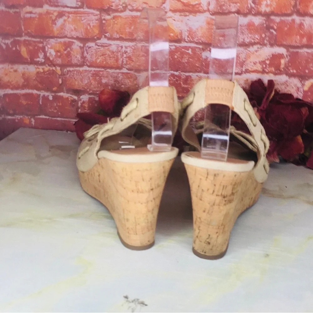Franco Sarto khaki burlap